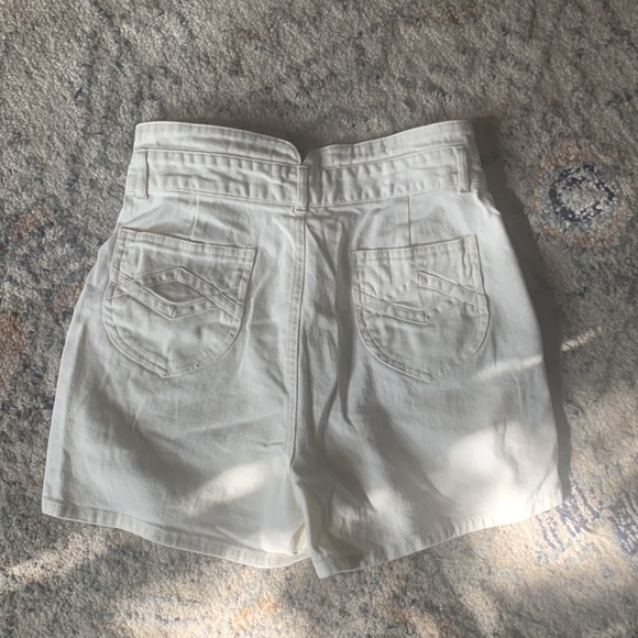 Faherty Rikki White Denim Shorts - Picture 3 of 4